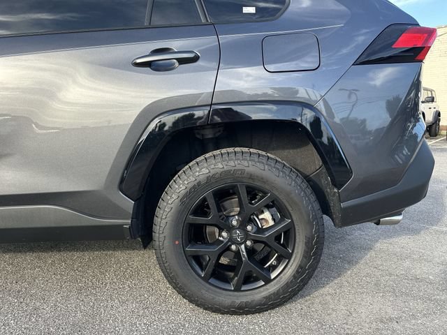 Used 2022 Toyota RAV4 XLE w/ Convenience Package FWD image 10