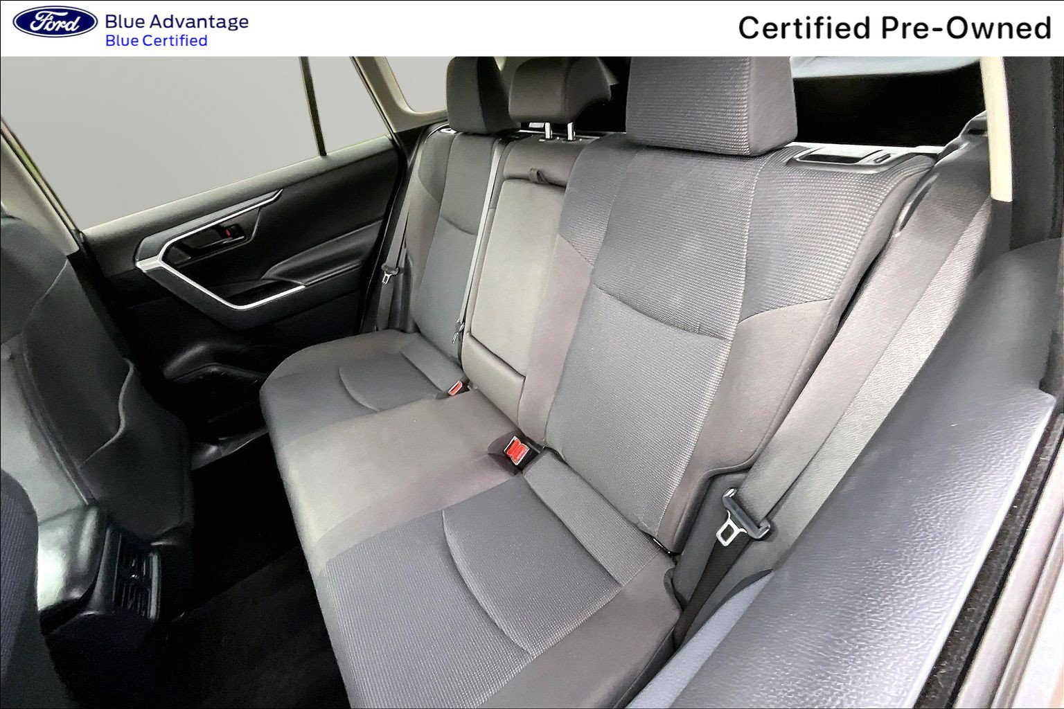 Used 2024 Toyota RAV4 LE AWD/4WD image 18