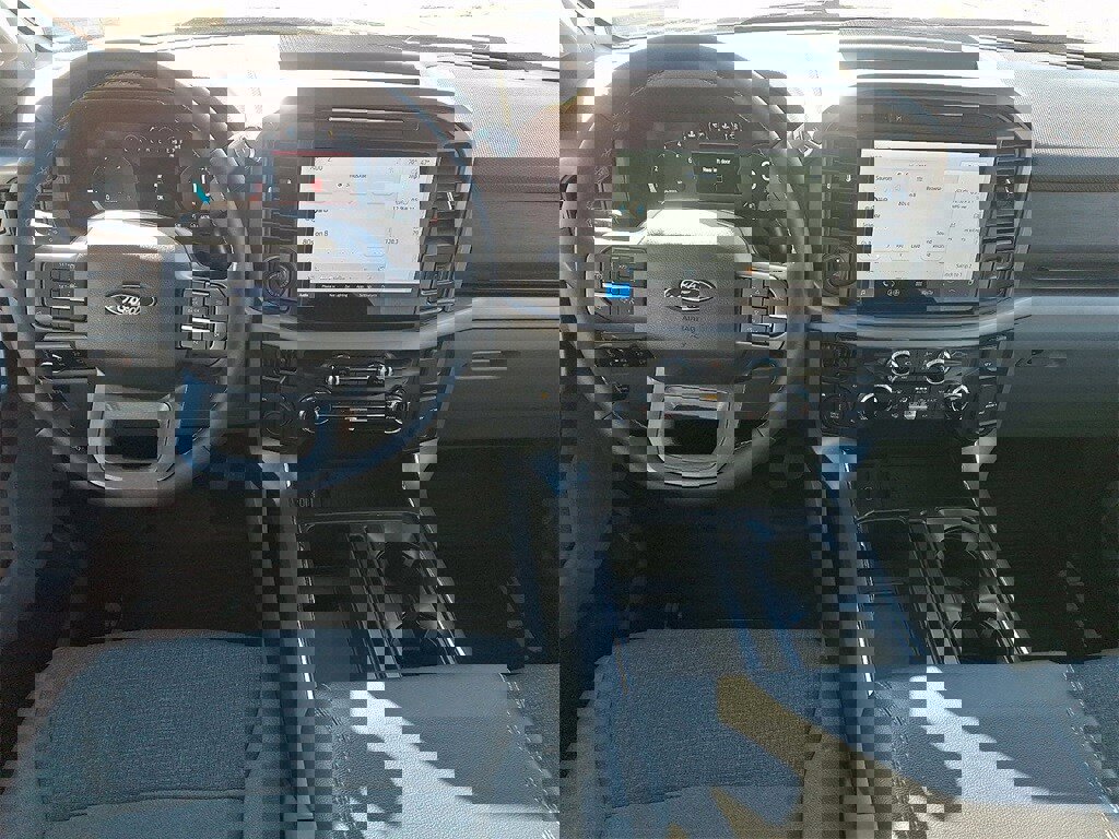 Certified 2025 Ford F150 XLT w/ Equipment Group 302A MID image 11