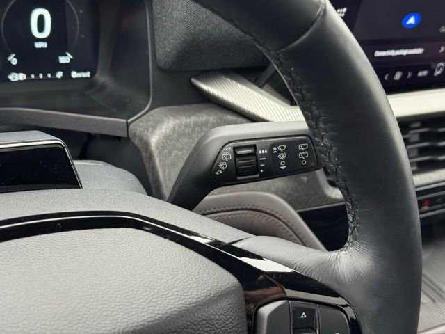 Certified 2025 Ford Explorer Platinum w/ Ultimate Package image 33