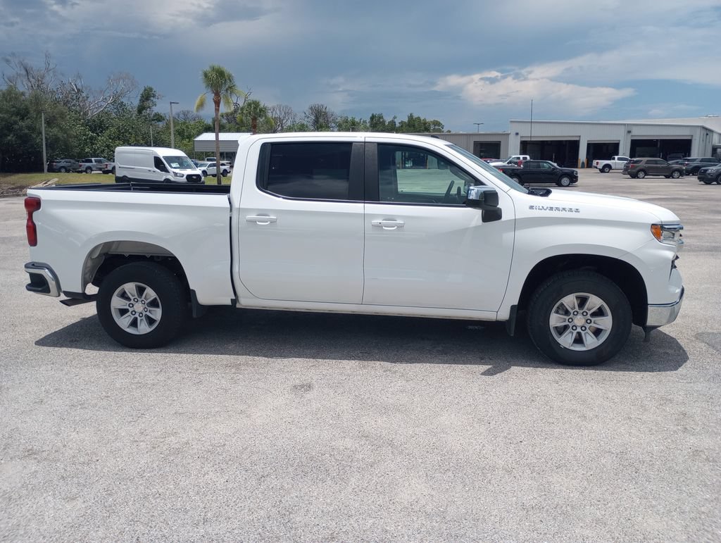 Used 2025 Chevrolet Silverado 1500 LT RWD image 6