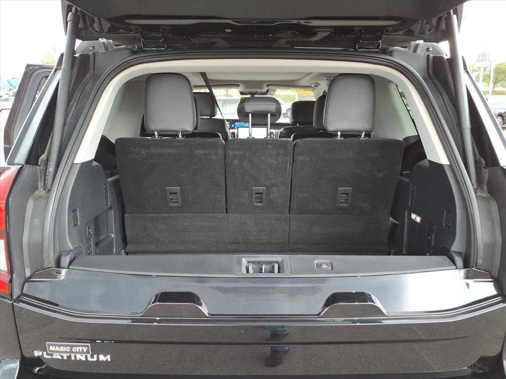 Certified 2025 Ford Expedition Platinum AWD/4WD image 14