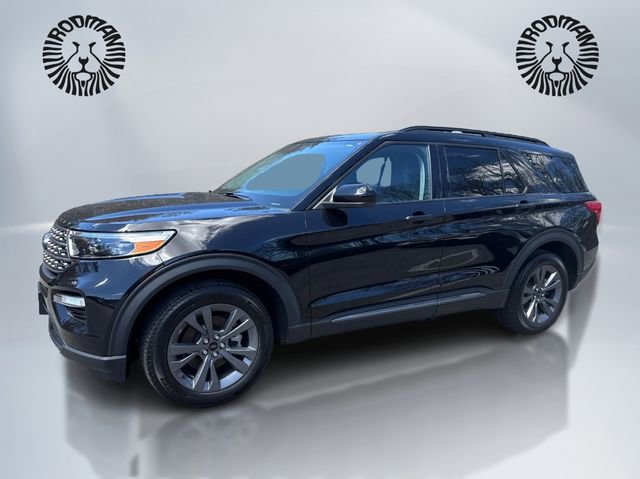 Certified 2023 Ford Explorer XLT w/ Equipment Group 202A