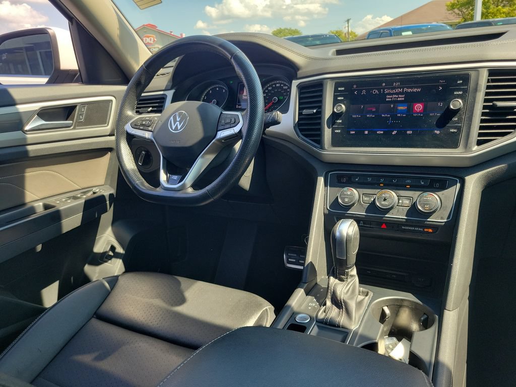Used 2021 Volkswagen Atlas SE w/ Panoramic Sunroof Package FWD image 13