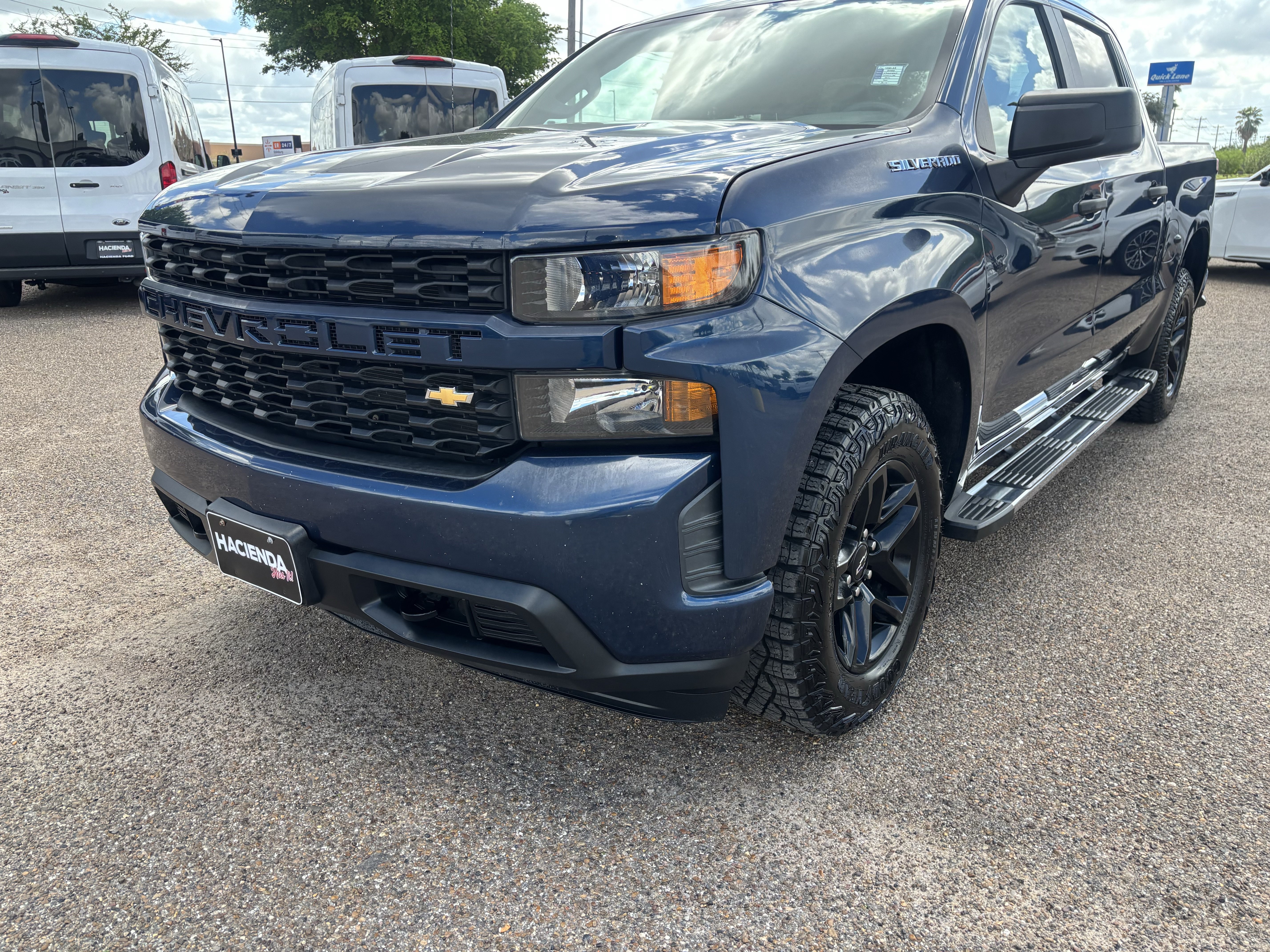 Used 2020 Chevrolet Silverado 1500 Custom w/ Custom Value Package RWD image 7