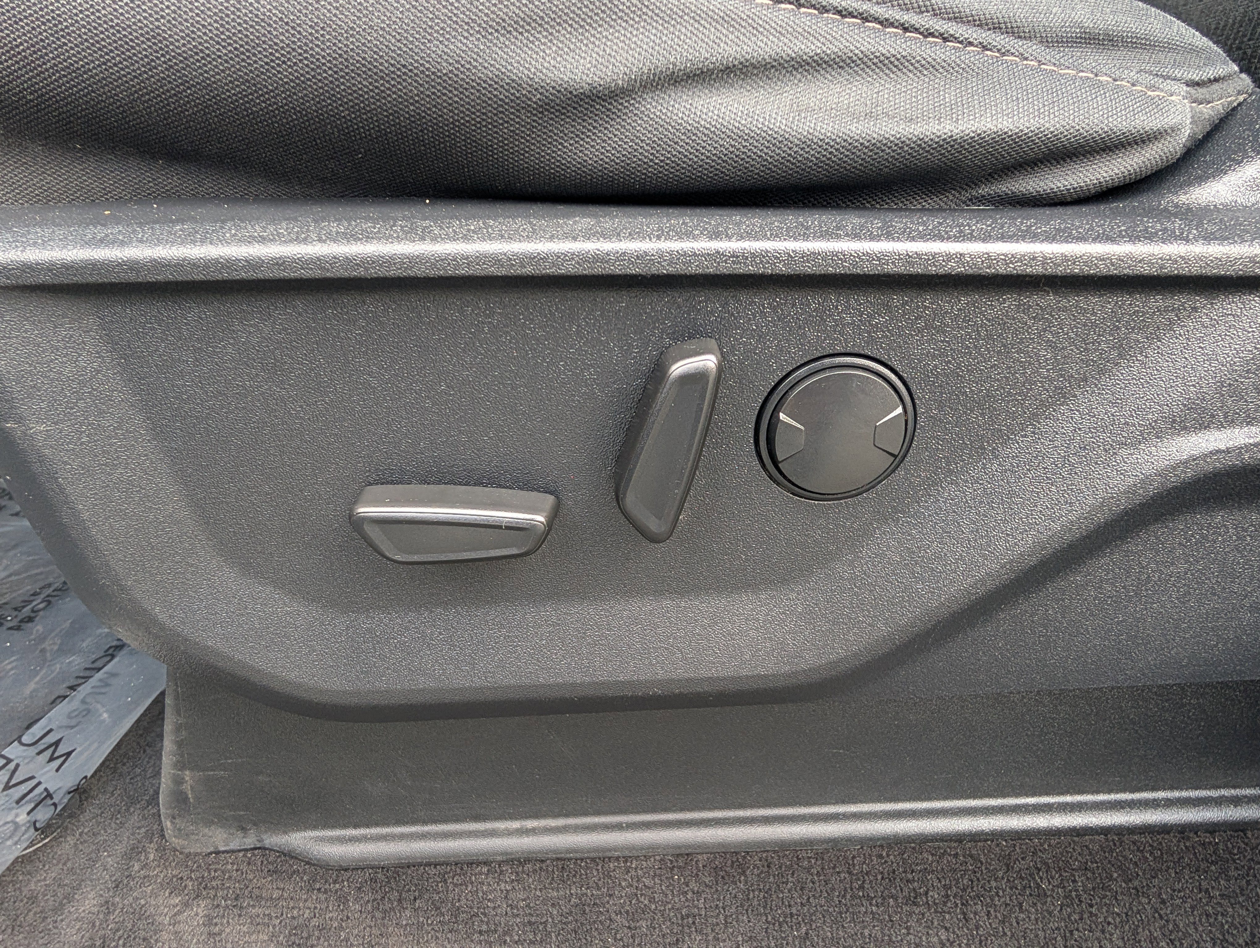 Certified 2022 Ford F150 XLT w/ Equipment Group 302A High image 19