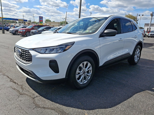 Certified 2024 Ford Escape Active image 3