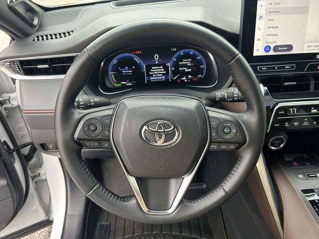 Used 2024 Toyota Venza Limited image 17