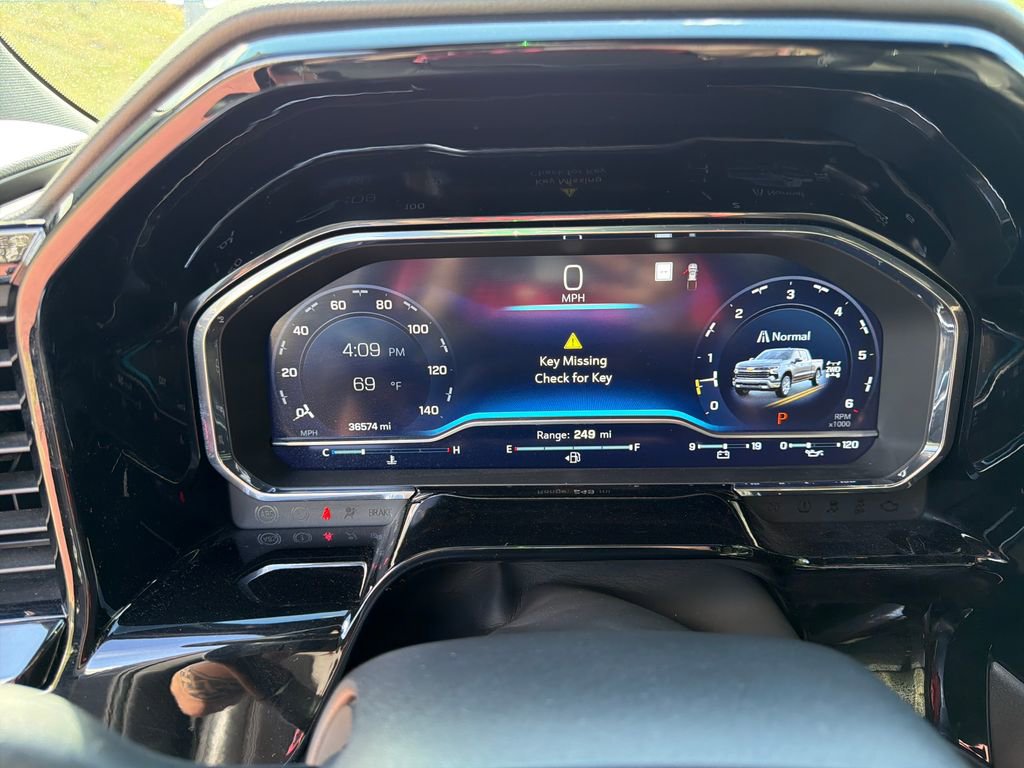 Used 2022 Chevrolet Silverado 1500 ZR2 w/ Technology Package image 14