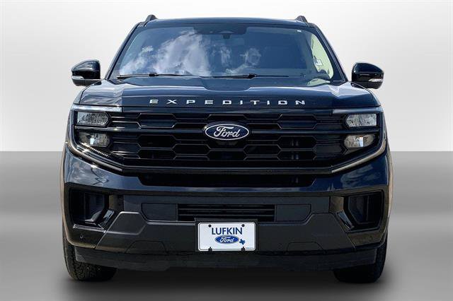 Certified 2025 Ford Expedition Active AWD/4WD image 2