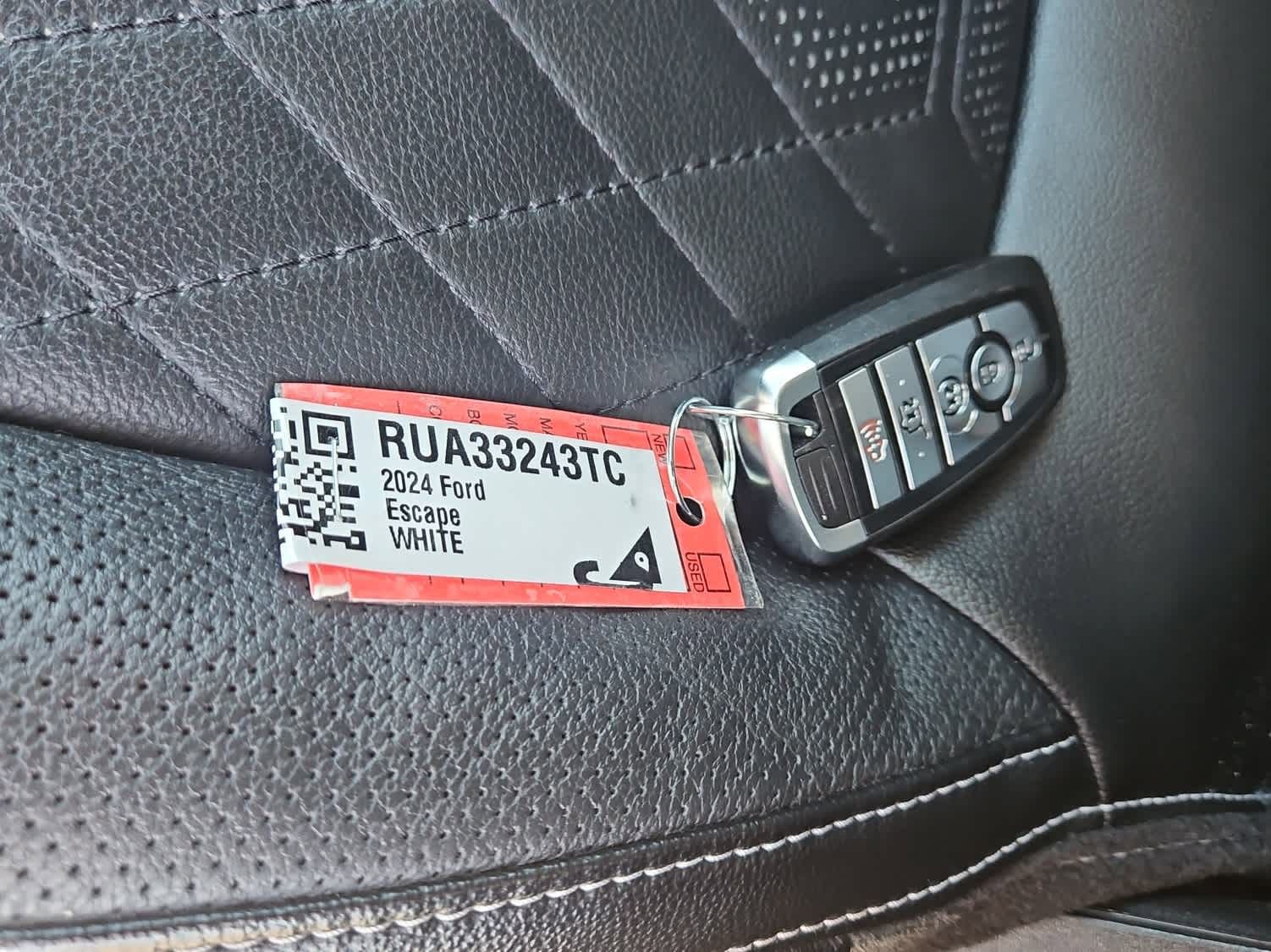 Certified 2024 Ford Escape Platinum w/ Premium Technology Package image 20