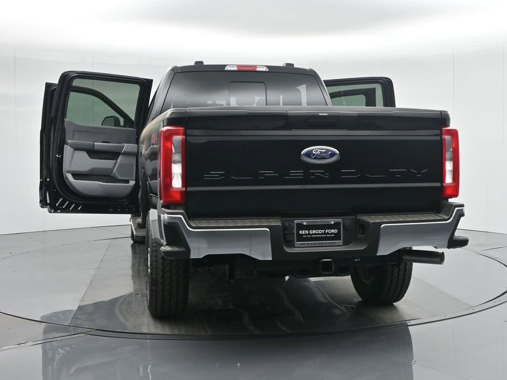 Certified 2024 Ford F250 XLT w/ FX4 Off-Road Package AWD/4WD image 35
