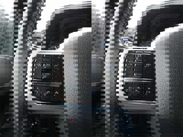 Certified 2024 Ford Expedition XLT image 23