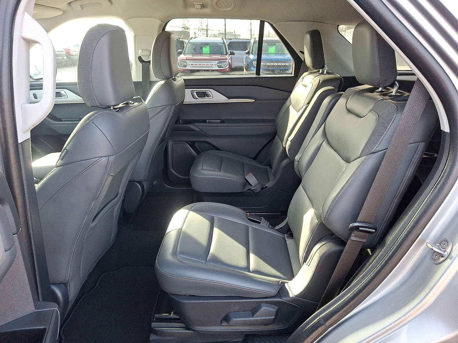 Certified 2025 Ford Explorer Active w/ Active Comfort Package image 10