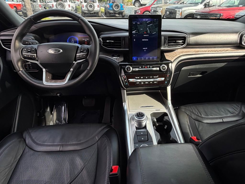 Certified 2023 Ford Explorer Platinum w/ Technology Package image 30
