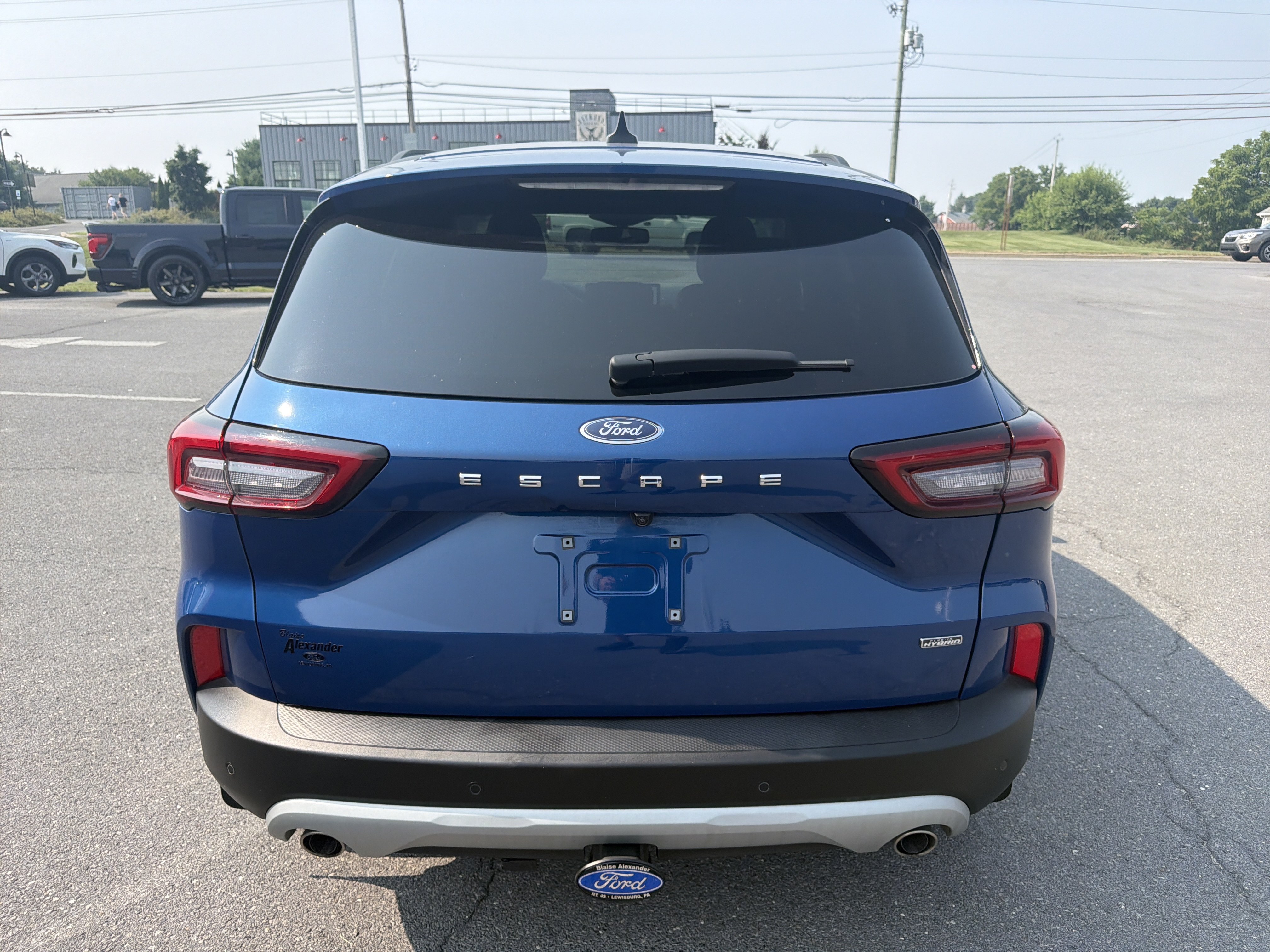 Certified 2023 Ford Escape SE w/ PHEV Premium Package FWD video 4