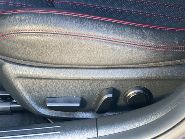 Used 2023 Genesis G70 2.0T w/ Sport Prestige Package image 19