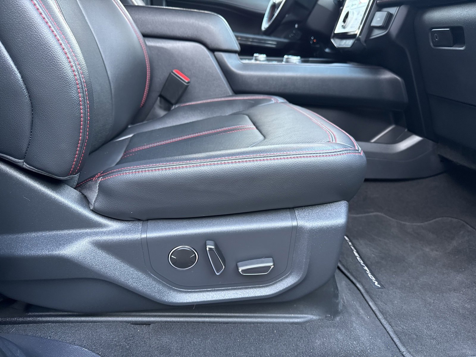 Certified 2023 Ford Expedition Max Limited image 36