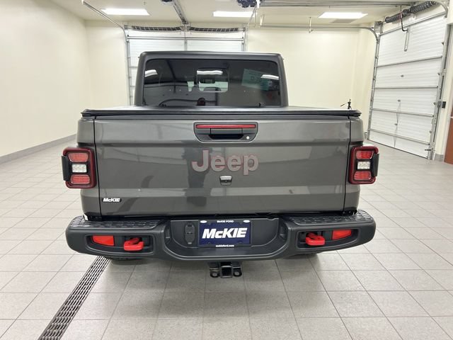 Used 2024 Jeep Gladiator Rubicon w/ Technology Group AWD/4WD image 5