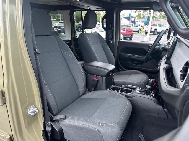 Used 2025 Jeep Wrangler Unlimited Sport AWD/4WD image 31