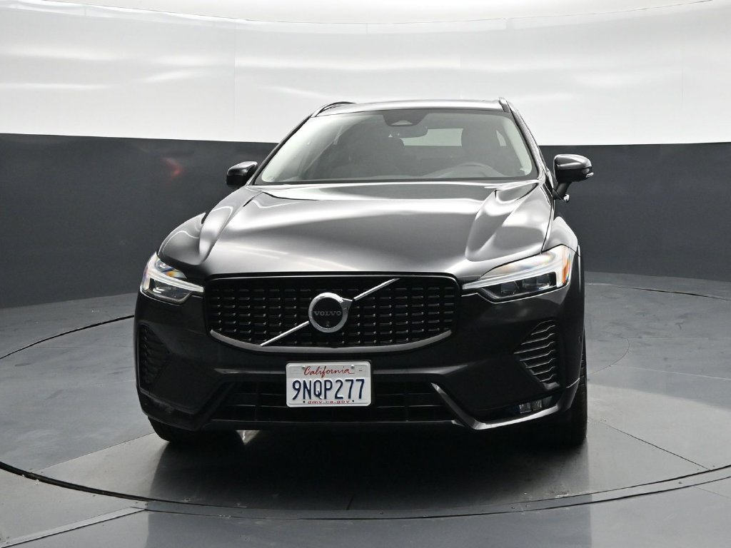 Used 2025 Volvo XC60 B5 Plus AWD/4WD image 23