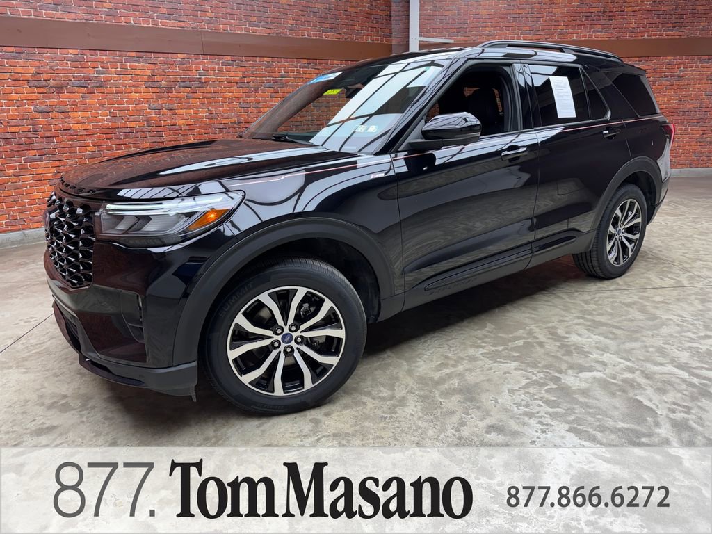 Certified 2025 Ford Explorer ST-Line AWD/4WD image 1