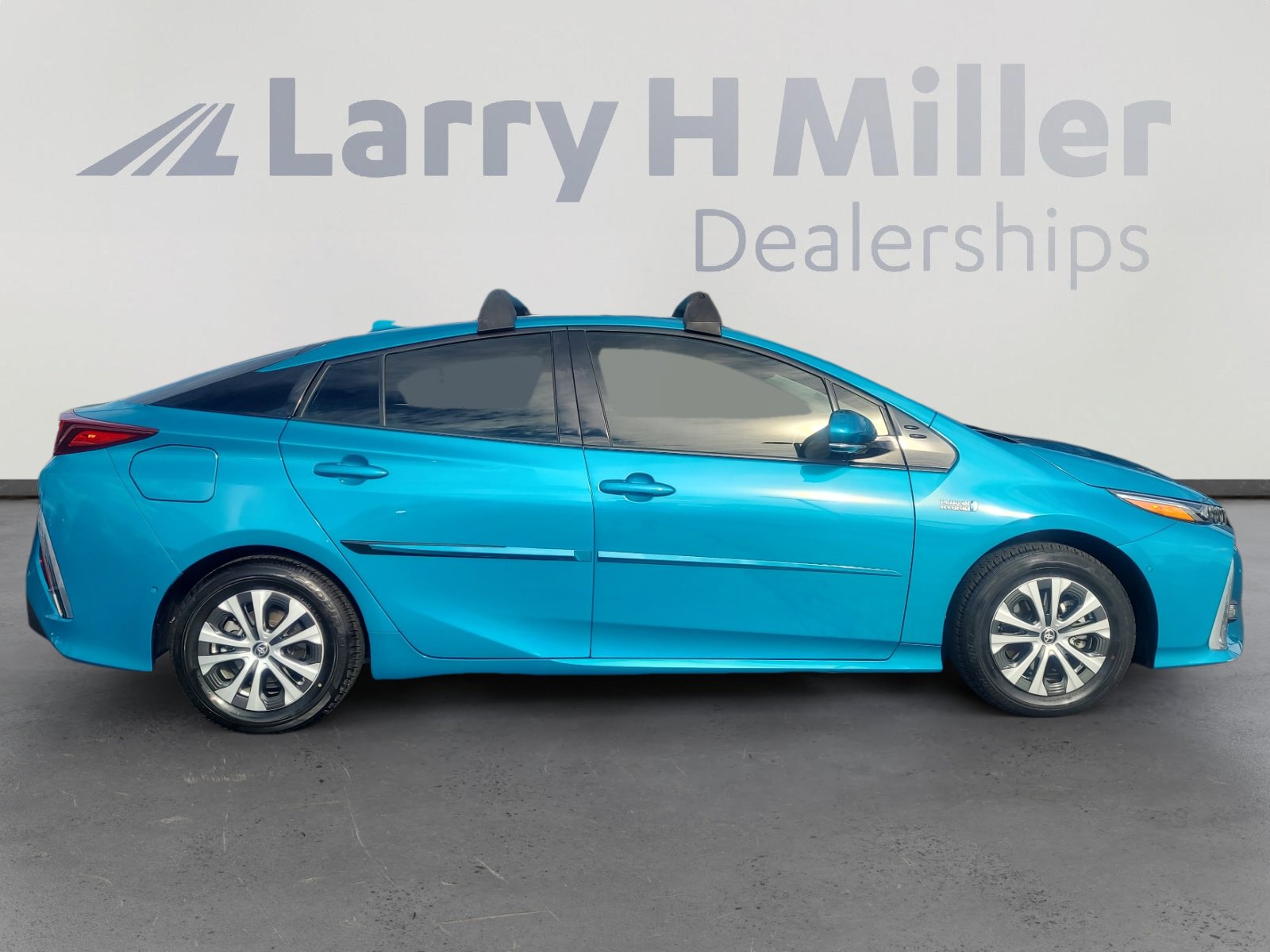 Used 2020 Toyota Prius Prime Limited image 6