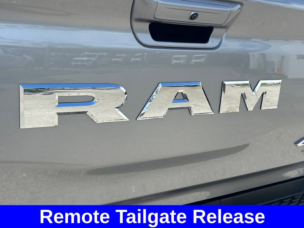 Used 2025 RAM 1500 Laramie AWD/4WD image 23