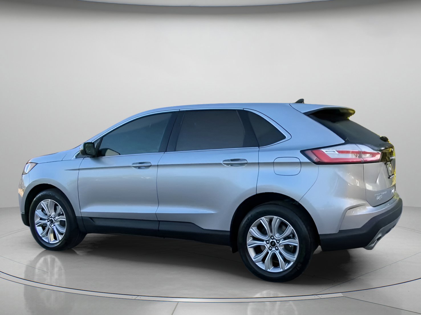 Certified 2023 Ford Edge Titanium image 12
