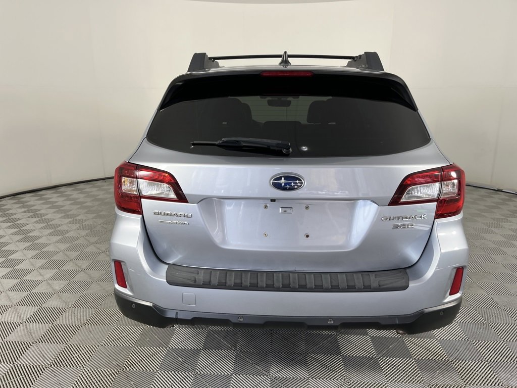 Used 2017 Subaru Outback 3.6R Limited image 6