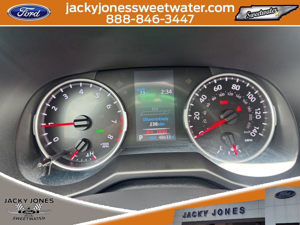 Used 2022 Toyota RAV4 XLE Premium image 16