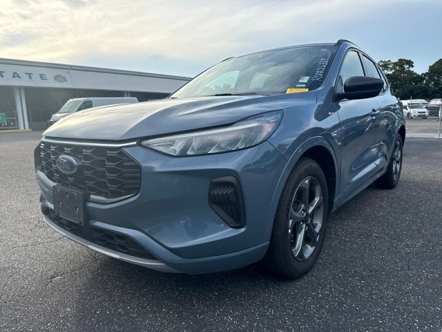 Certified 2024 Ford Escape ST-Line FWD image 3