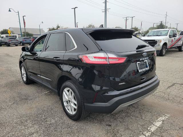 Certified 2024 Ford Edge SEL w/ Convenience Package AWD/4WD image 3