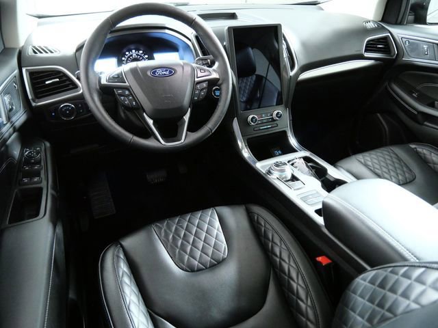 Certified 2024 Ford Edge Titanium w/ Equipment Group 301A AWD/4WD image 8