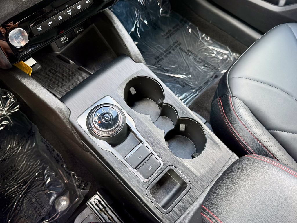 Certified 2025 Ford Escape ST-Line Elite w/ Premium Technology Package AWD/4WD image 23