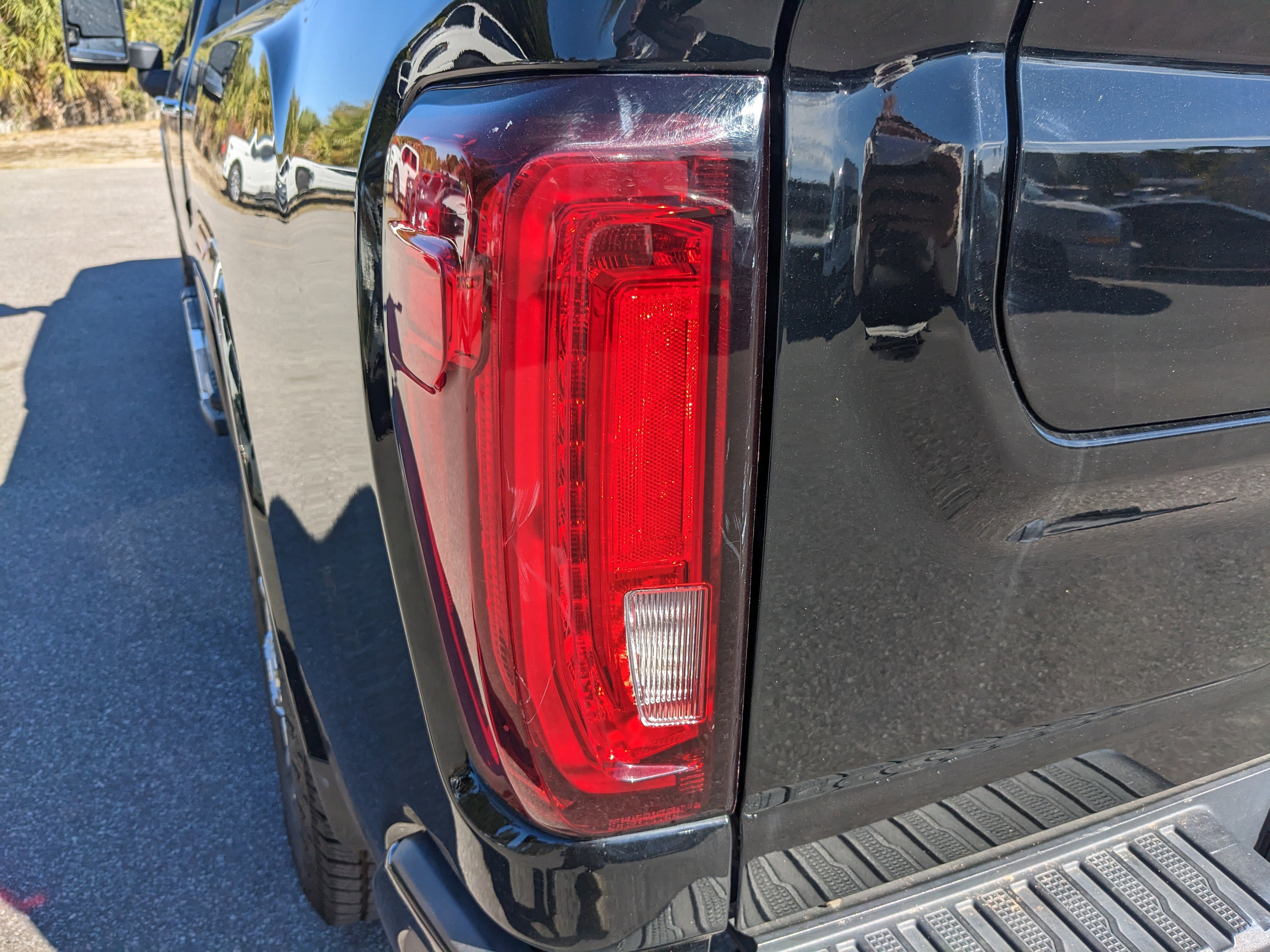 Used 2022 GMC Sierra 2500 Denali w/ Denali Ultimate Package image 13