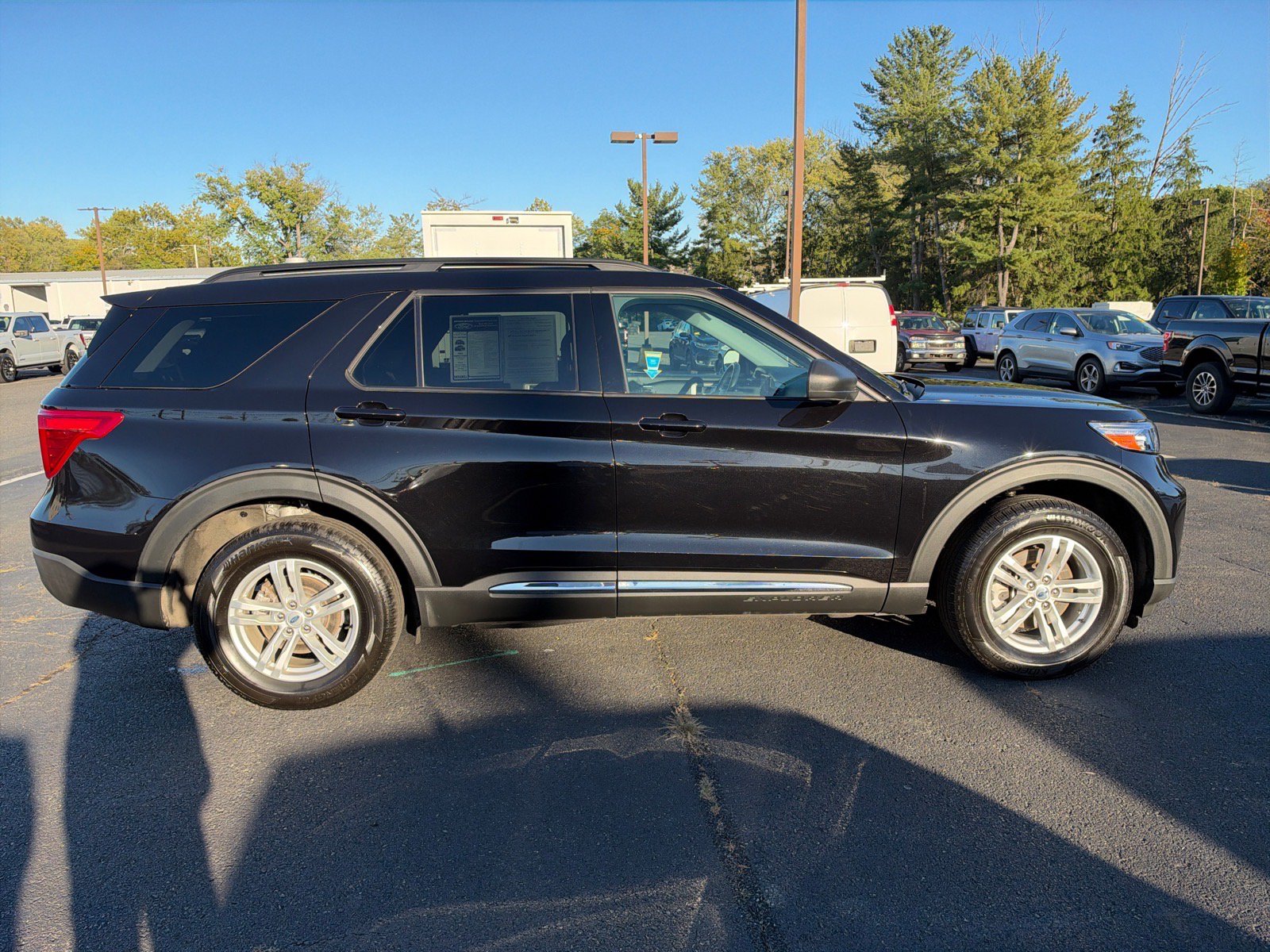 Certified 2023 Ford Explorer XLT AWD/4WD image 17