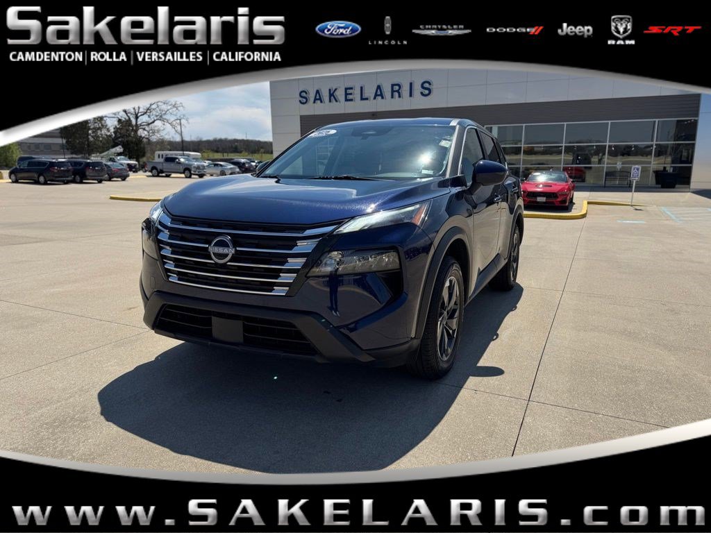 Used 2025 Nissan Rogue SV AWD/4WD image 1