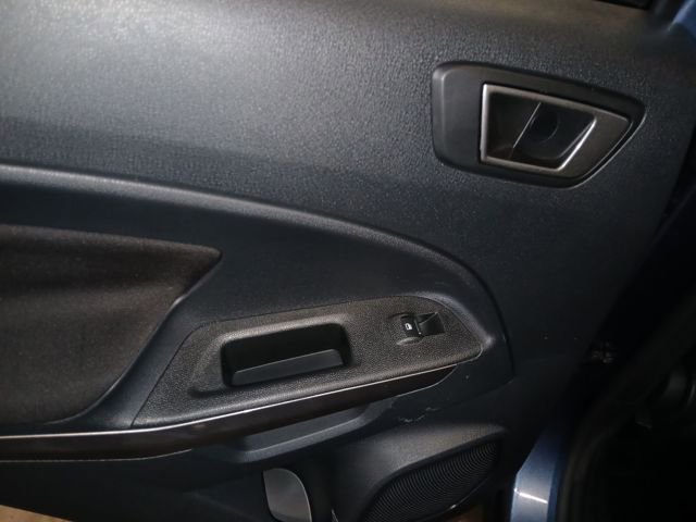 Certified 2022 Ford EcoSport SE image 40