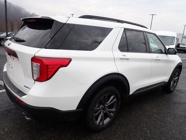Certified 2023 Ford Explorer XLT w/ Equipment Group 202A image 4