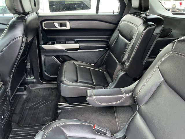 Certified 2023 Ford Explorer XLT w/ Equipment Group 202A AWD/4WD image 17