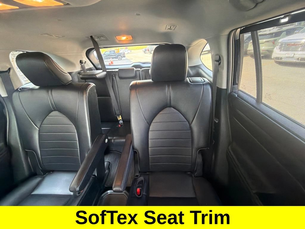 Used 2022 Toyota Highlander XLE AWD/4WD image 15