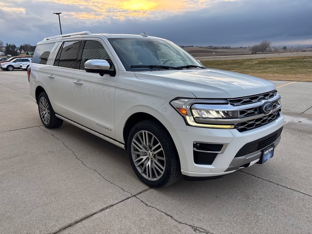 Certified 2022 Ford Expedition Max Platinum AWD/4WD image 3