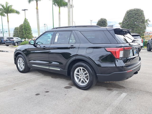 Certified 2025 Ford Explorer Active image 2