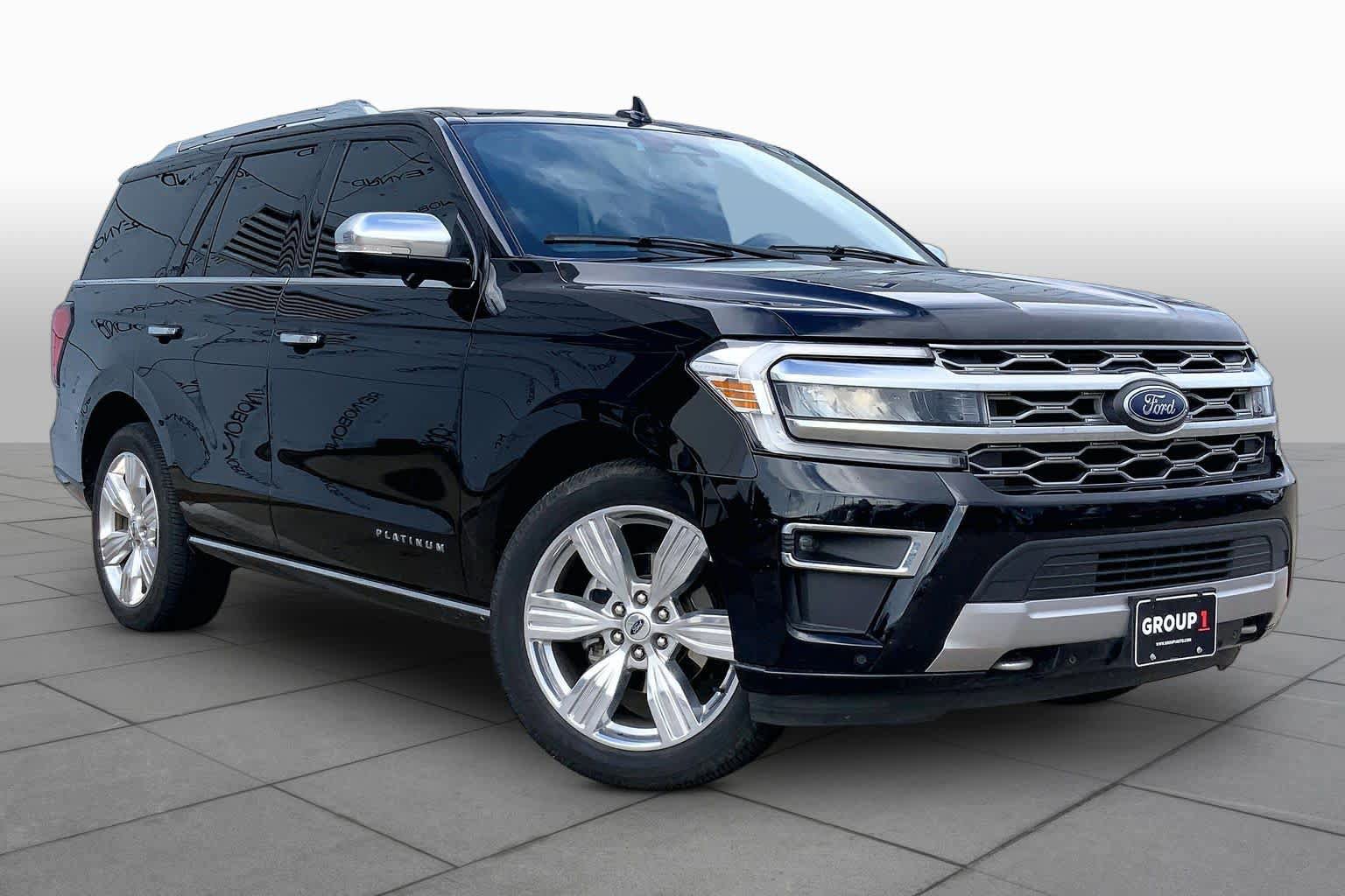 Certified 2023 Ford Expedition Platinum AWD/4WD image 3