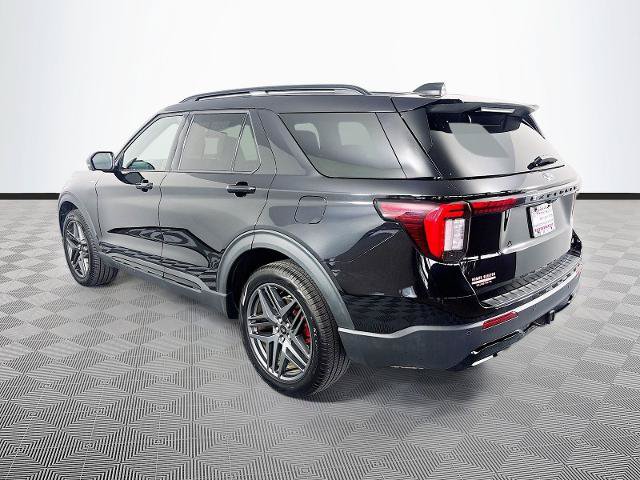 Certified 2025 Ford Explorer ST-Line w/ ST-Line Street Pack AWD/4WD image 5