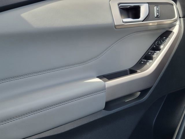 Certified 2023 Ford Explorer XLT w/ Equipment Group 202A image 38