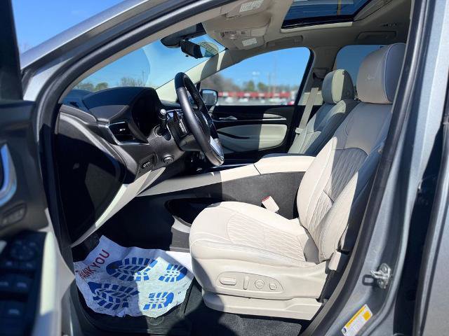 Used 2023 Buick Enclave Avenir w/ Avenir Technology Package image 14