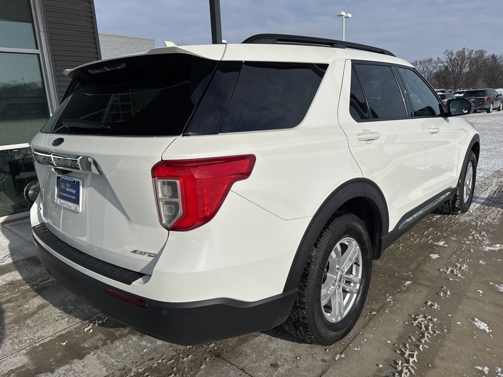 Certified 2023 Ford Explorer XLT image 3