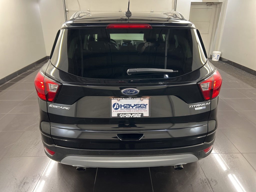 Certified 2019 Ford Escape Titanium image 3